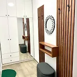 Kika Complex 2 Comfort Oasis * تيرانا